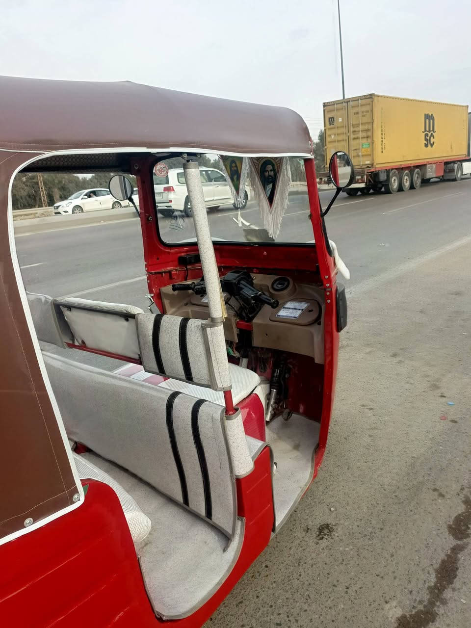 السلام عليكم تكتك للبيع موديل 2017 شهر 7 مكينة 20 
أوراق كاملة المصطفى مكاني بغداد جسر ديالى القديم 
رقمي *********** سعر خاص
