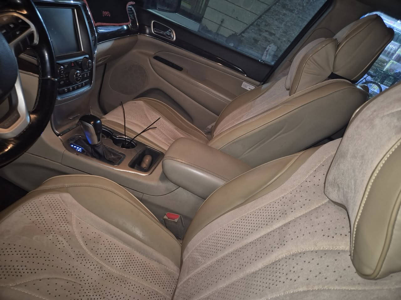 Jeep شيروكي 2017
فول مواصفات
مكان سياره كربلاء 

حادثه مثل ما موضح بل سونار 
ماشي 110ml

178$

تواصل على واتساب 
***********
