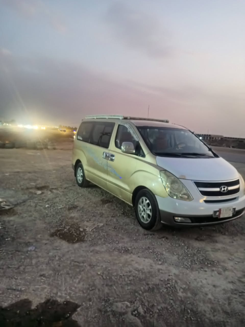 السلام عليكم 
ستاركس 2009 مفتوح محور مسكر السياره جاهزه كير محرك حداديه تبريد زوج تاير قبل سبوعين شادهن 
المكان ناصريه  التواصل على هاذه الرقم ***********
