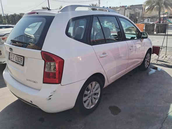 كارينز ٧ راكب موديل  ٢٠١٢  خليجي  رقم بغداد انگليزي بأسمي إلى سنة ٢٠٣٠    جاملغ امامي جهة السايق صبغ  و تلحيضات بدون دواخل  مواصفاتها فتحة بالقمارة   مكينة٢٠٠٠ اقتصادية  محرك و گير نضيف جدا   دواخل بيجي واسود السيارة جاهزة من كل شي  ماشية ١٦٩   غرفتها مدوشمة  جلد  السعر ١٢٠ وبيه مجال للشراي  مكاني بغداد الاعظمية للاتصال *********** وبي  واتس اب
