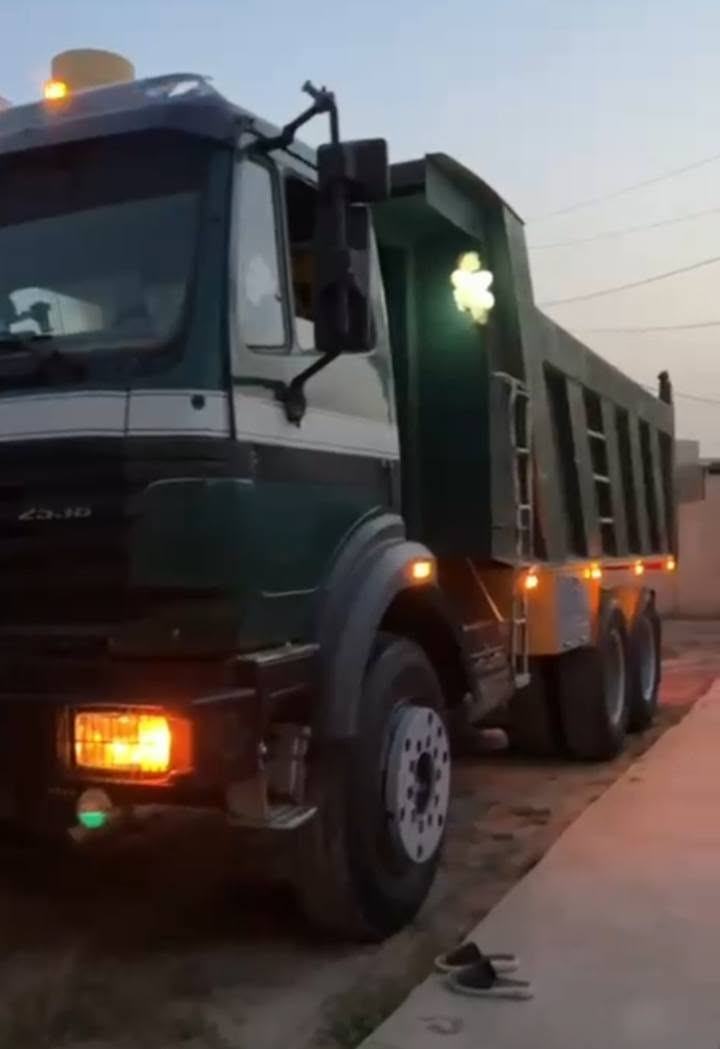 سلام عليكم
كرواتي موديل 96 أثنه
مجموعة نص جي اف قيطان 
كير 220
مكينه 38 سوبرين 
السياره كفاله عامه 
***********
