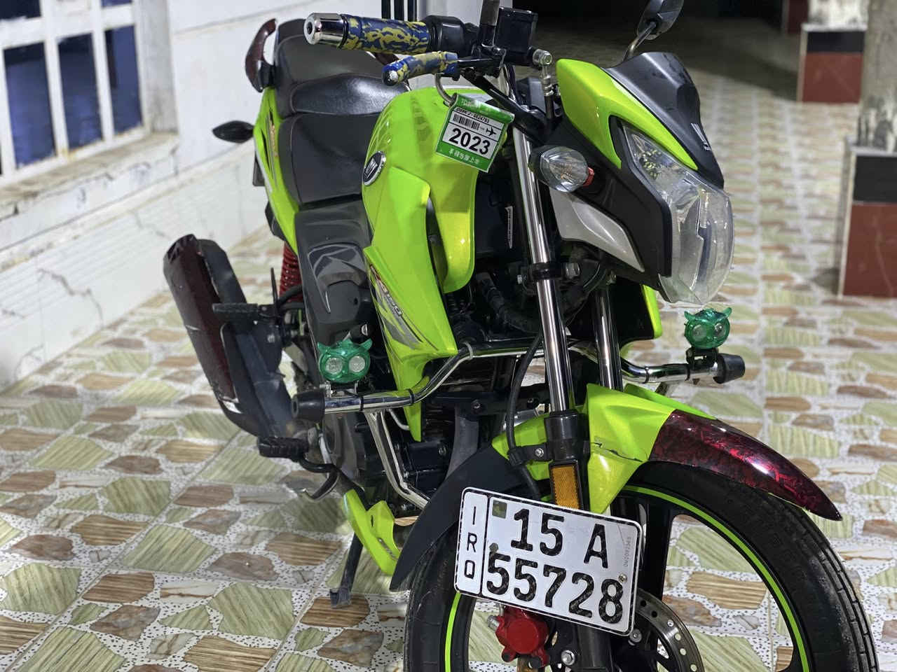 السلام عليكم 
هاوجي موديل 2023 
مسجل لوحات نكليزي 
سعره 17 ونص وبي مجال 
***********
