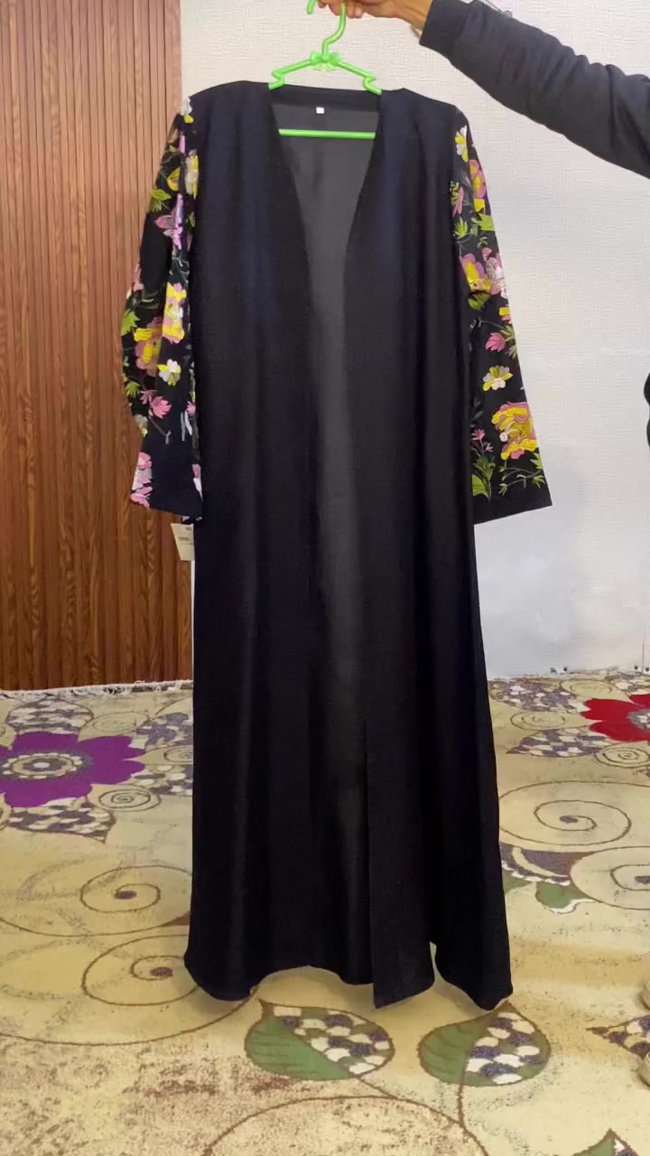 للحجز والاستفسار على الخاص 
 @أبرز المعجبين ازياء القمر للملابس النسائيه


**إذا كنت صاحب هذا الإعلان وتريد حذفه لأي سبب، رجاءا أرسل رسالة إلى الدعم الفني**