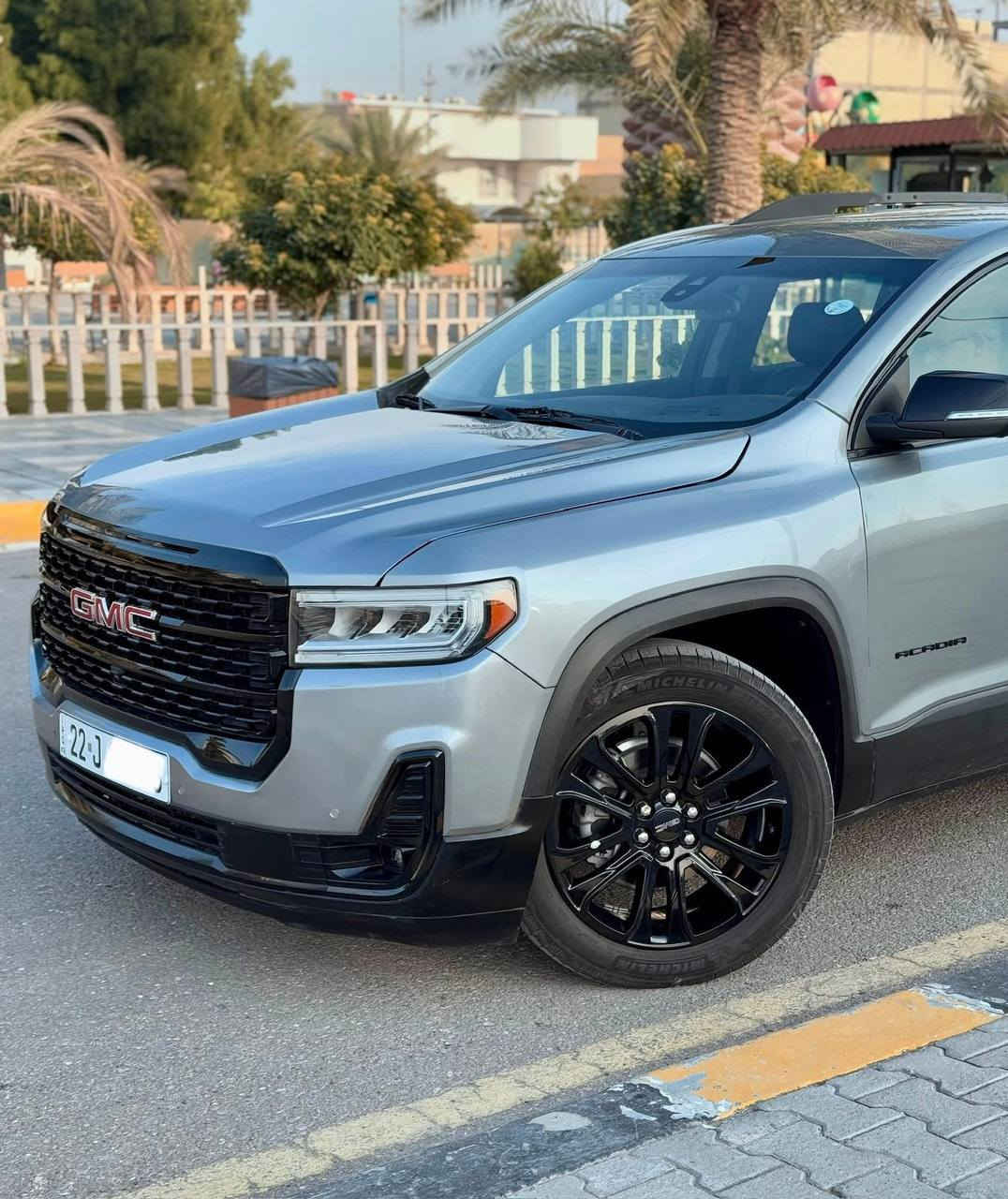 جمسي اكاديا SLT 2023 فول الفول نفس مواصفات الدنلي
7 راكب ، المحرك 6 سلندر 3600 
دخول جديد السيارة نظيفة ما ناقصه شي وبعده جديده بشرط ماشية16 الف بعده بريحه الوكاله رقم اربيل الدولي 
تحويل او وكاله 

الضرر : بنيد وجاملغ امامي تبديل 
وربع جنطه صبغ  مع بارد 
السيارة (ختامية المواصفات فول 1/1) 
1-الرادارات ( امامي - خلفي -جانبي ) السيارة كلها رادارات ✅
2-الكامرات (امامية - خلفية - جانبيات - 360 درجه) خمس كامرات بيها 📷 ✅️
3-دوسات بلاديه  / مري قلابه ويا البك / مقاعد خلفيه VIP / كشنات كهربائيه مع ذاكرة خزن  / مقاعد ( تدفئه + تبريد ) 
/ وضعيات قيادة / تحديد مسار ✅️
4- داتا شو / شاشه دجتل ✅
5-تدفئه ستيرن / / تبريد خلفي مركزي ✅
6-مراقبة النقطة العمياء /  مري شفط كهربائي ( فقط بالفول يجي) ✅️
7-شاشه ابل كار بلي / جنطه كهرباء / ستيرن تحكم كهربائي بالكامل ✅️

للبيع فقط مكان السيارة النجف الاشرف 
☎️ رقم الاتصال  :‭0786 966 9992‬
 متوفر وات ساب 
مامتواجد ع الفيس 
فقط للشراي يتصل 
ملاحظة (السيارة قافله مواصفات اعلى شي  بشرط  نقص فقط فتحه سقف
