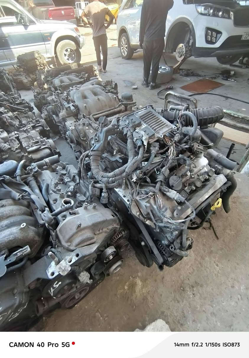 السلام عليكم يتوفر محركات ازيره 3300 و 2700 عليهن عرض خاص العنوان الديوانيه حي الصناعي مجمع عدي البديري *********** نور الطيب  *********** غير متواجد عله الفيس اتصل وتدلل
