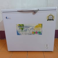 "مجمدة للبيع بحالة ممتازة، استعمال خفيف جداً لمدة 6 أشهر فقط. نظيفة جد...