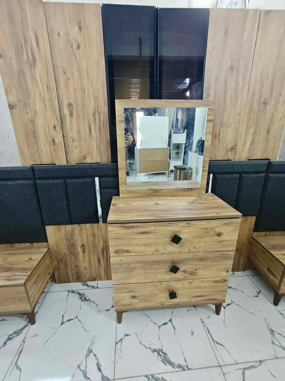 غرفة نوم تركي مستخدم😍💥 
 نضافة95💯
عدد القطع / 5
نضام / ابواب 🦋✨
سعر / 500🤍✨
شد ونقل داخل بغداد مجاني🛻
يوجود توصيل محافضات


**إذا كنت صاحب هذا الإعلان وتريد حذفه لأي سبب، رجاءا أرسل رسالة إلى الدعم الفني**