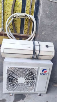 سبلت كري طن ونص. 350 الف. كامل مع ظمان الشغل والتبريد. 07832373216