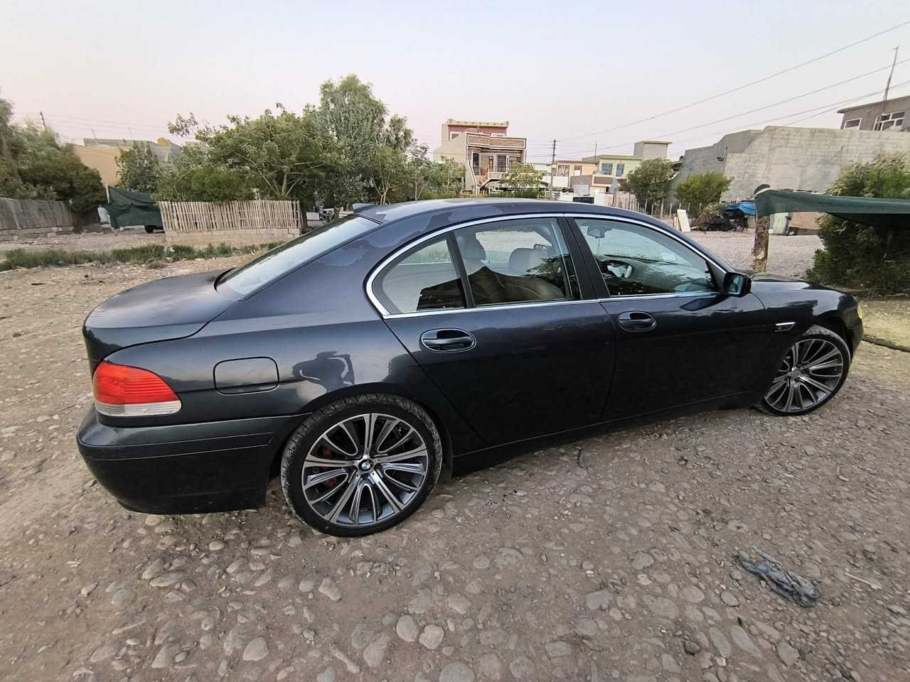 2005 / ***********
فول فول مواصفات VIP
مابی صبخ 
مابی ضربة
سیارة جدید جدید
55 بی شویە مجال
