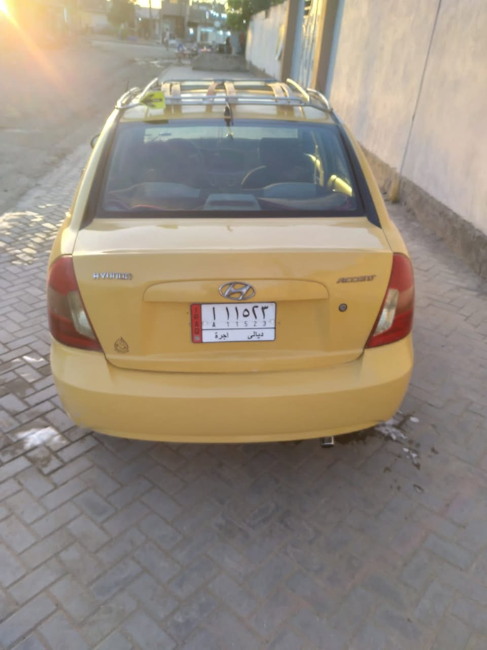 سلام عليكم اكسنت 2008خليجي مكينه 1600تبريد بس غاز يرادله كير أوتوماتيك جام چوبي بيه بس جاملغ خلفي نفسه مصلح وباب سايق هم نفسه مصلح سياره ما بيه تبديل بيه تخم تاير جديد وصدره 80%داخله رصاصي رقمه دياله مشروع وطني تصال  مكان بغداد مدينه الصدر ***********/***********
