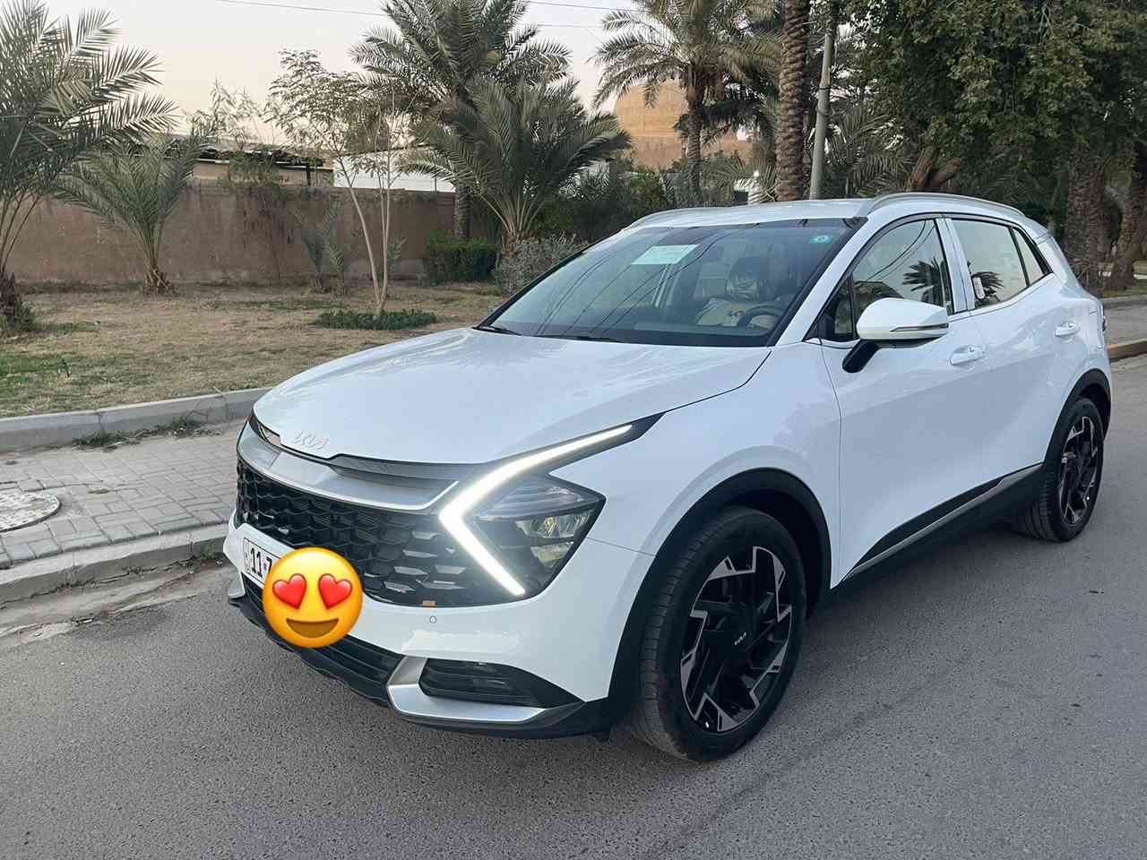 السلام عليكم شباب للبيع سبورتج موديل 2025 ماشية 40الف وكالة الشركة المجموعة الدولية العراقية ام الضمان
رقم بغداد (الدولي الجديد)
مكفولة كفاله عامة
 بصمه تشغيل باب خلفي كهرباء رادار جانبي كراسي كهرباء كراسي هيتر استيرن هيترمكينه 2000 دوش هاند بريك بصمه
شاحن واير ليس شاشه ابل كار بلي اريل نفكيتركامره دواره دشبول ايبادقطعتين تبريدحساس امامي وخلفي 
لايت زينون + LEDكشافات زينون
بكلايت LEDويل كب 19شفتات مقود
مثبت سرعه نظام مانع الانزلاق 
نظام نزول منحدرات نظام الايزو فكس
درايف مود SMART/SPORT/Eco/NORMAL
اشاير بل مري والمري قابله للطي
مخارج USB + مخرج كشن USB
تطعيم الدواخل المنيوم + اسود لماع
  مكاني بغداد
للاستفسار ***********
