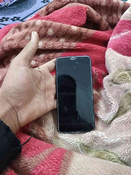 مبايل هونر x8باب اول مشروط مامفتوح شرط جاني الجهاز عندي عايز بس شاشه شوفت العين وع الفحص مكاني مشخاب بسوك شعلان ***********
