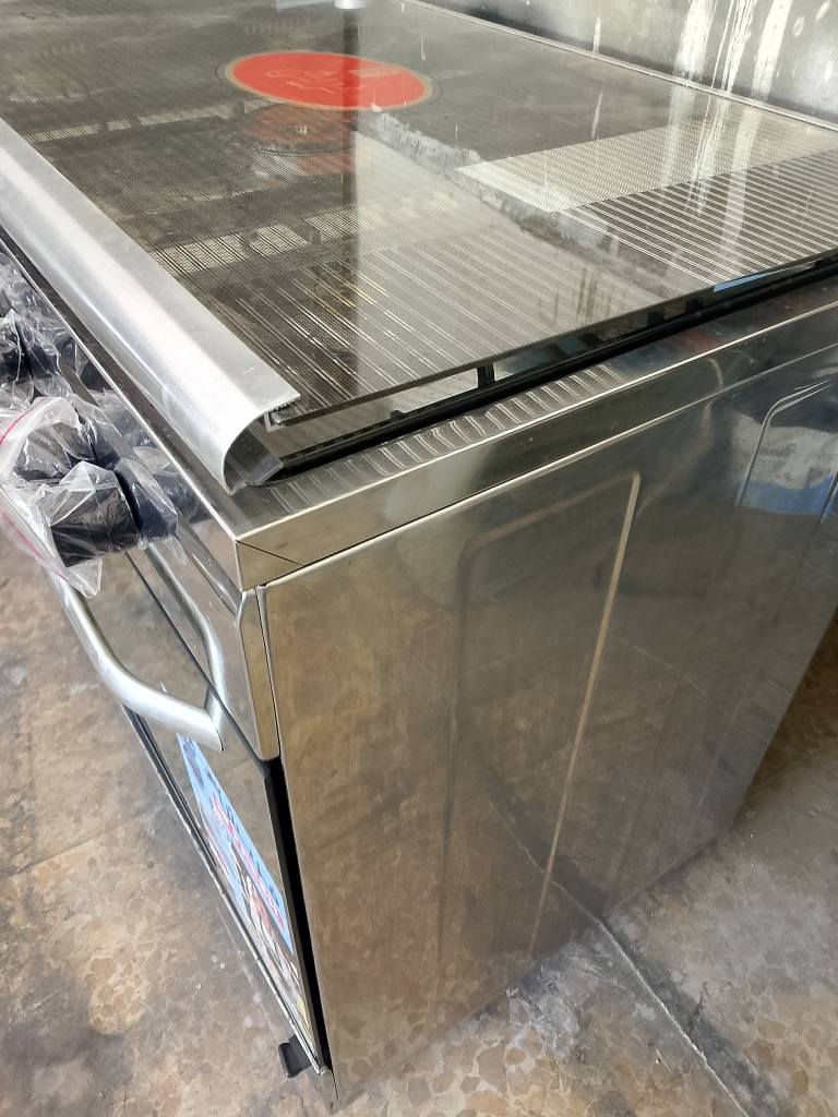 طباخ فريش مصري باب اول نضام بوري
شبه جديد استعمال قليل الطباخ بي ضمان 3اشهر صيانه للبيت تجيك السعر 180 قفل واتساب اواتصل *********** كربلاء, العراق
