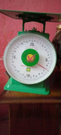 ميزان للبيع ابو 20كيلو 07832302932