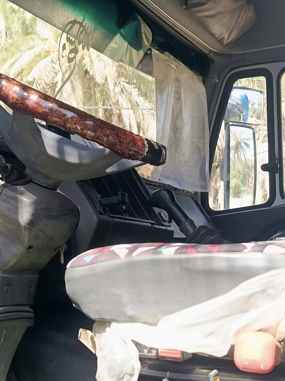 للبيع موديل ٩٥ رقم دياله نكليزي مكينه ٣٤سته سوبر كير ٢٤٠اصل قلاب شاصي مكفول كفاله عامه مكان نجف عباسيه للستفسار ***********
