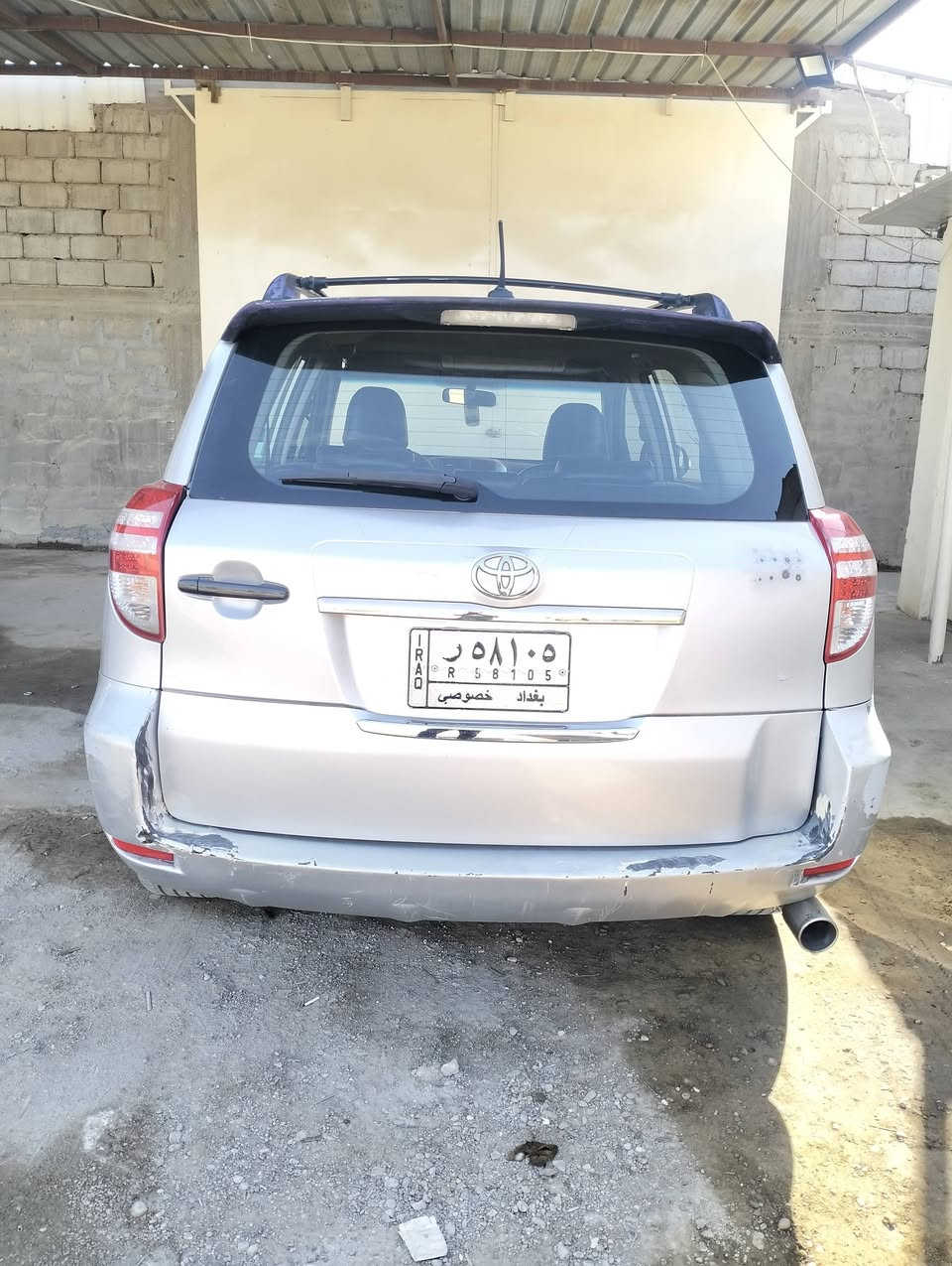 تويوتا راف فور 2011
مكينة 3500   6V  مثل مكينة هايلندر
فئة سبورت 
فول مواصفات  
فتحة سقف 
مانع انزلاق
مثبت سرعة 
گير  مكينة حدادية مكفول خير من الله 
تبديل دعامية وبنيد فقط 
ويل 18 رياضي
السعر 100 
بغداد (***********)
