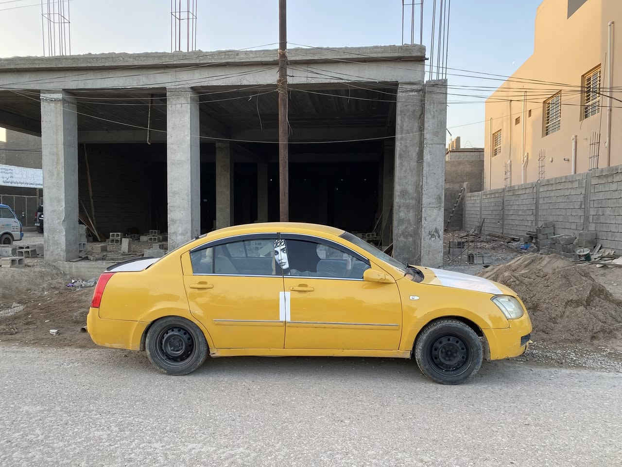 السلام عليكم اخواني شيري A5   موديل 2010 كير ومحرك كامري ابو جف تخم تاير جديد يرهم مراوس او بيع رقم بغداد تحويل مصفره هيه و غرامات سعر 35 مكاني ديالى تقاطع قدس ***********
