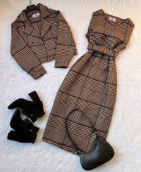 ملابس • خصم ٥٠٪ • واتساب