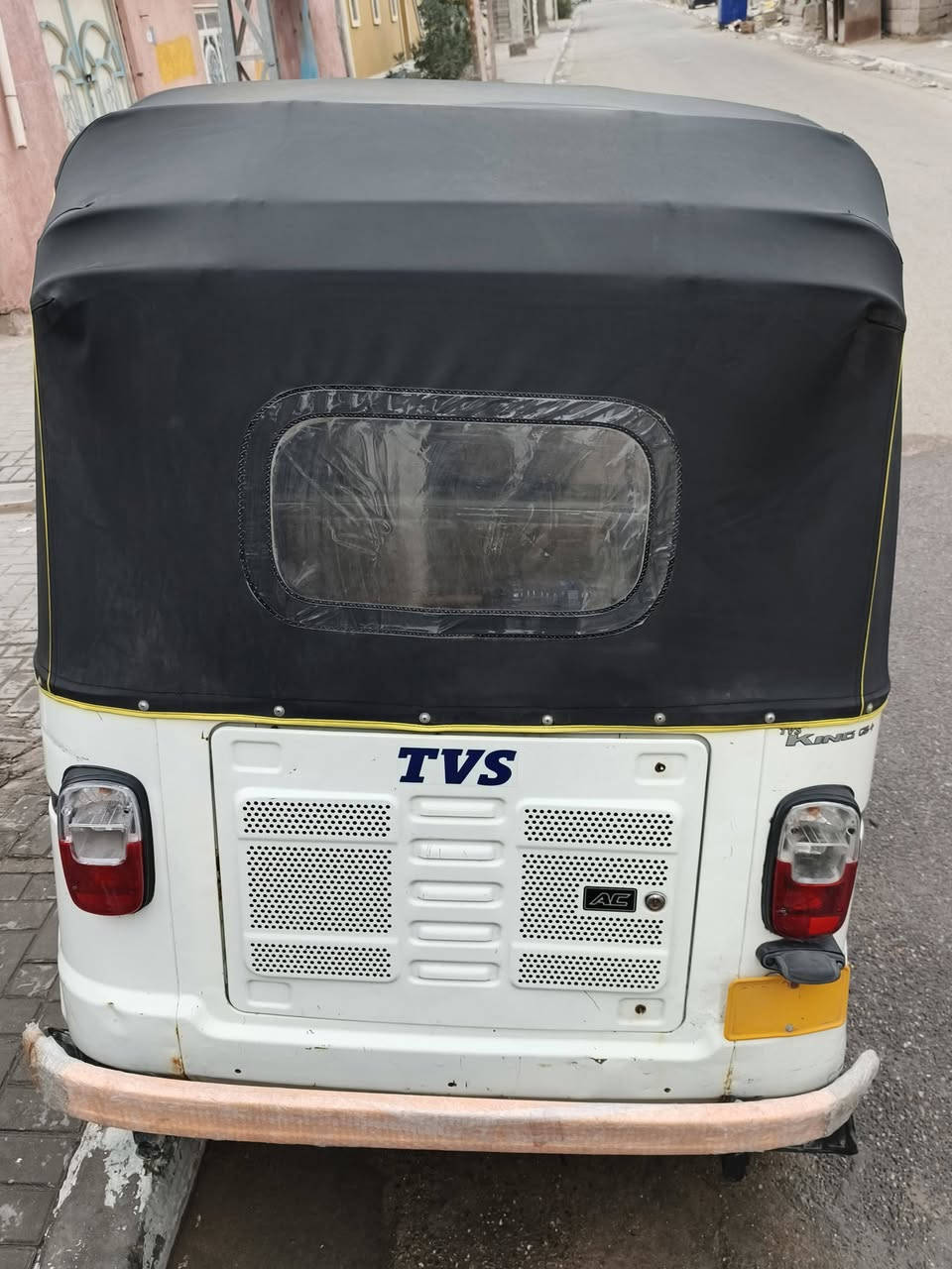 تكتك تي في اس 22
كفاله عامه المكينه البدي زلوغ خفايف وخياسات بسيطه رقم وسنويه 2030 
تكتك نضيفه وكبل للشارع وخير من الله مال واحد مستعجل عليهه السعر 7 وبيهه مجال حك الجيه 
***********
