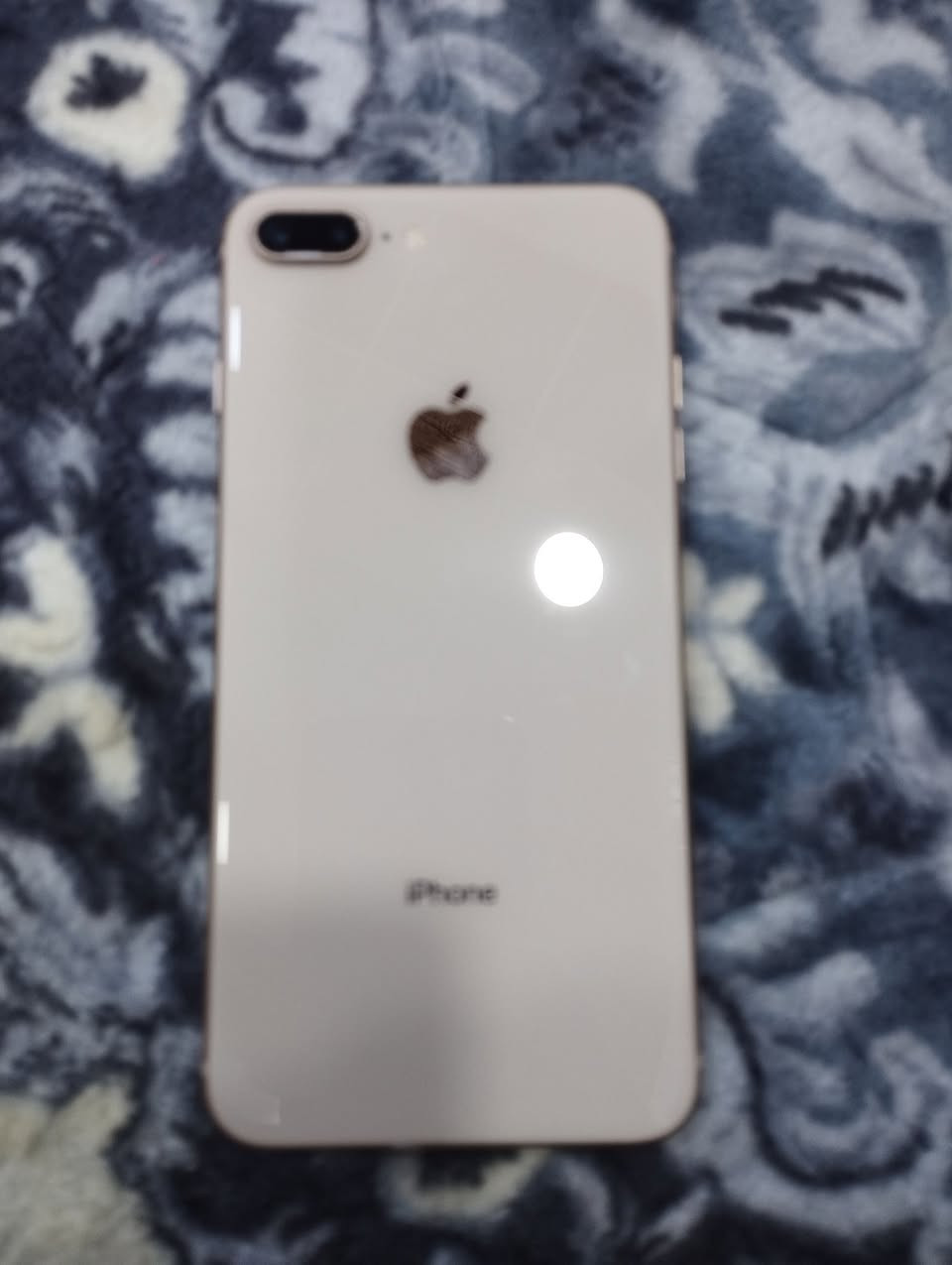 ايفون ٨ بلاس ذاكره ٦٤ بطاريه ٩٥ بدلت شاشه وگف عندي بصمه وكامره الخلفي واحد منهم مايشتغل سعر ٦٠ بي مجال كركوك حي عسكري 
***********
