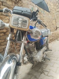 دراجة ايراني للبيع دراجة خير من الله كلشي مناقصها ابد دراجه تخبل نضيفه...