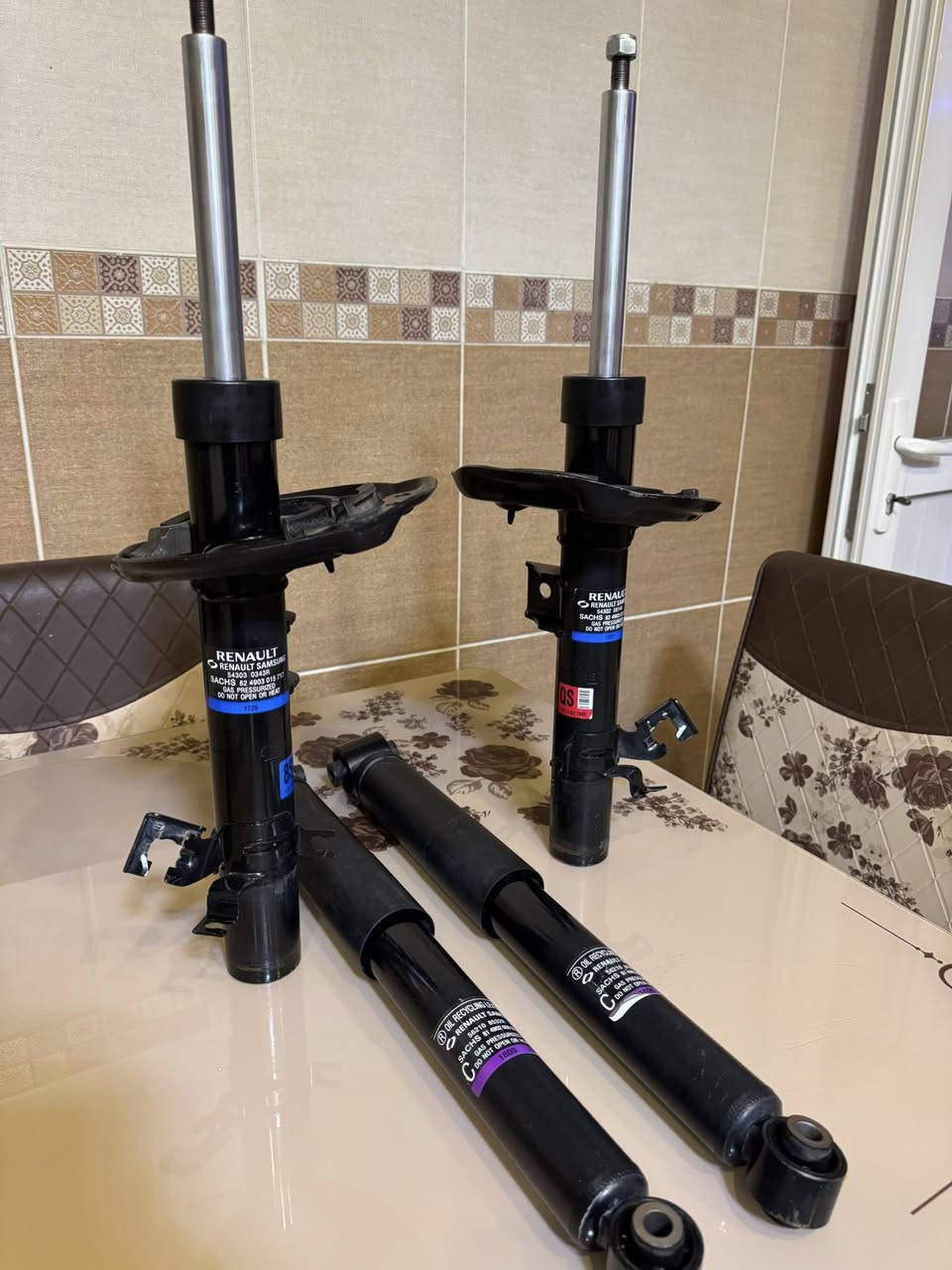 طخم دبل رينو كوليوس بيلادى 2022 امامي وخلفى سعر طخم 200 ألف مكان اربيل ***********واتساب بشرط فحس وتراى
