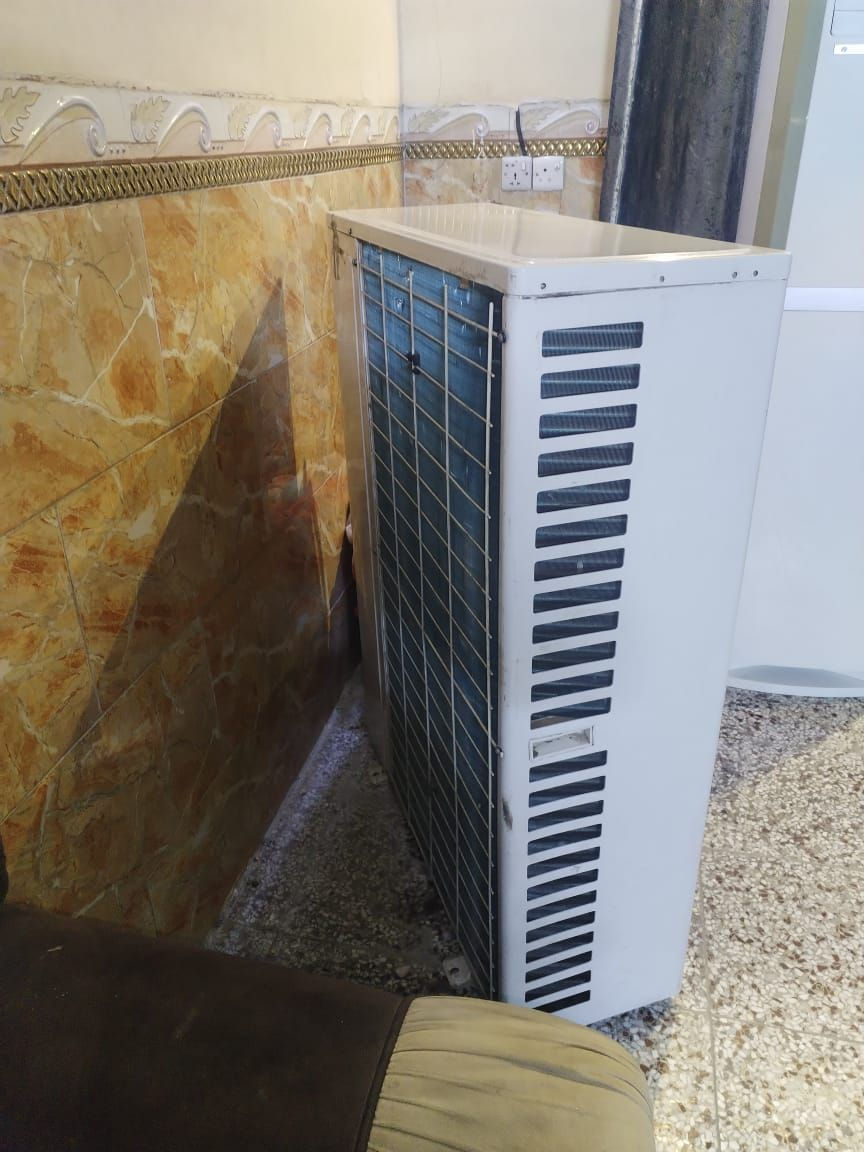 سلام عليكم سبلت 3طن كري نظافته  80%100 
كامل جميع ملحقاته وعلى. الشد بغداد مدينة الصدر *********** اتصل سعر 700 وبي مجال بسيط
