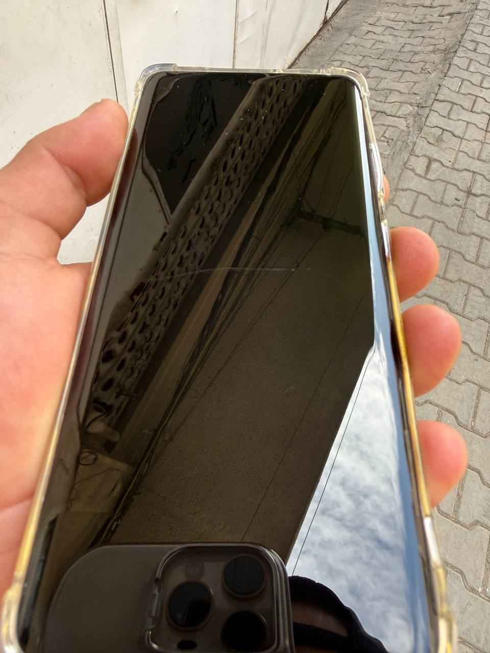 Galaxy S21 Ultra 5G امريكي شريحتين

ذاكره128رام 12
 بوبجي90فريم 

 كامره زوم X100 تخبل التره بيها غواش 

الشاشه بيه شخط ممبين بالصور  بالزكه يضيع  

 عنوان بغداد ا
السعر 250الف مجال كلش بسيط بغداد, العراق


**إذا كنت صاحب هذا الإعلان وتريد حذفه لأي سبب، رجاءا أرسل رسالة إلى الدعم الفني**