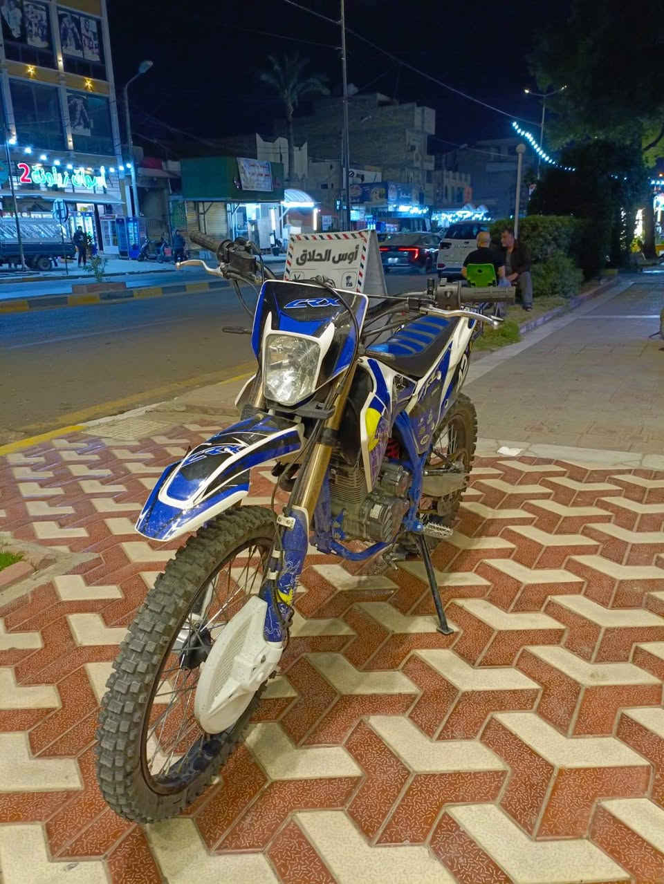 قفاز crx مكينه 300cc موديل 2025 الدراجه كفاله  عامه من اي شي وتخبل مكينتها وصوتها رعيد حيل مكاني بغداد سعرها مليون وستميه يعني 1600 وبيها مجال رقمي  واتساب ***********
