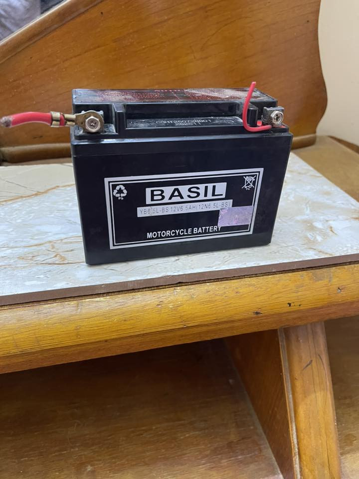 السلام عليكم غراض للبيع درع جيوب+ستيرن + وياله امامي ثنينهم واحد كب شرط عدل بوربن كامل الثاني سيم + باتري جديد مستخدم سبوع خابر ودلل شون ما تريد أبيعك ‭٠٧٨١ ١٤٥ ١١٠١‬
