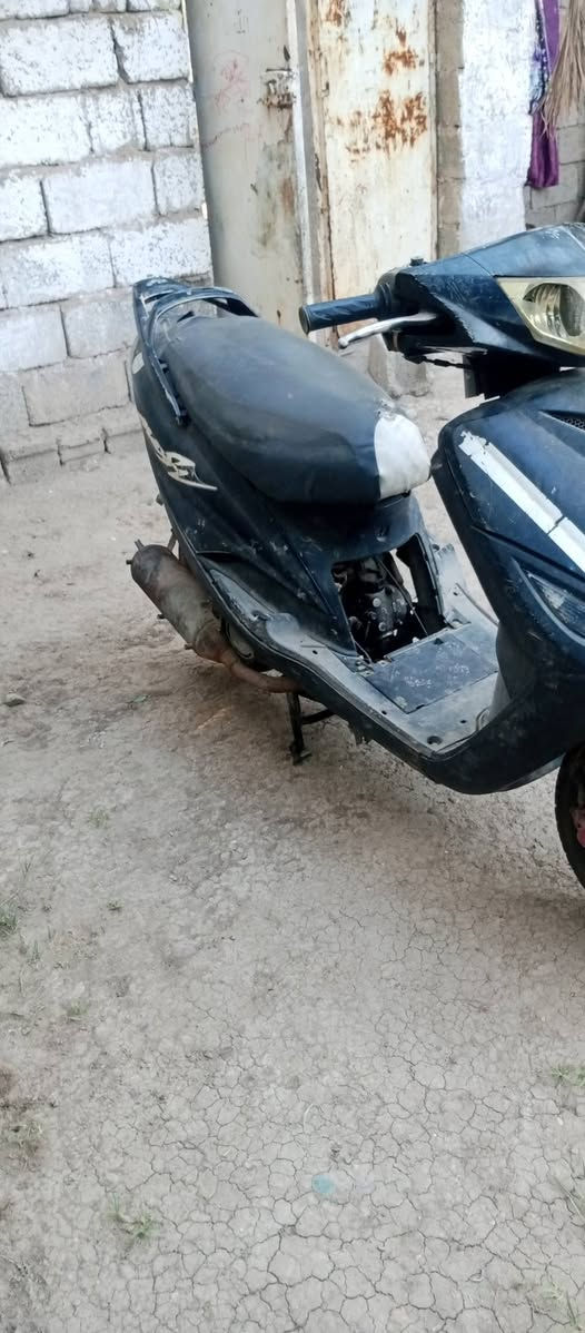 سلام عليكم دراجه البيع ماكس140 ابيع كوم حديد المكان بغداد الشعله. السعر خاص ***********
