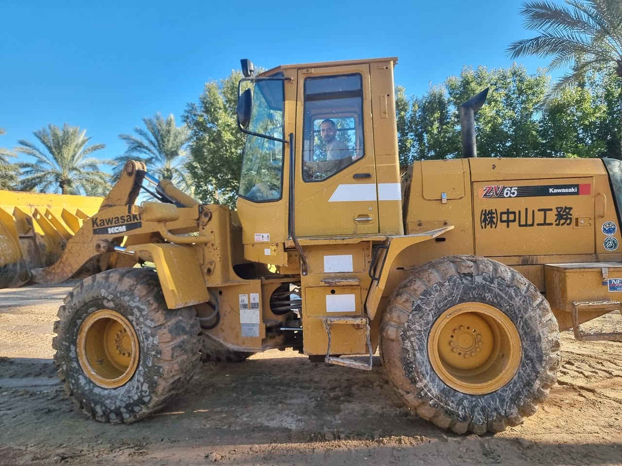 سلام عليكم شفل للبيع حجم ٦٥ موديل ٢٠٠٥ بسمي مكان كربلاء ***********
