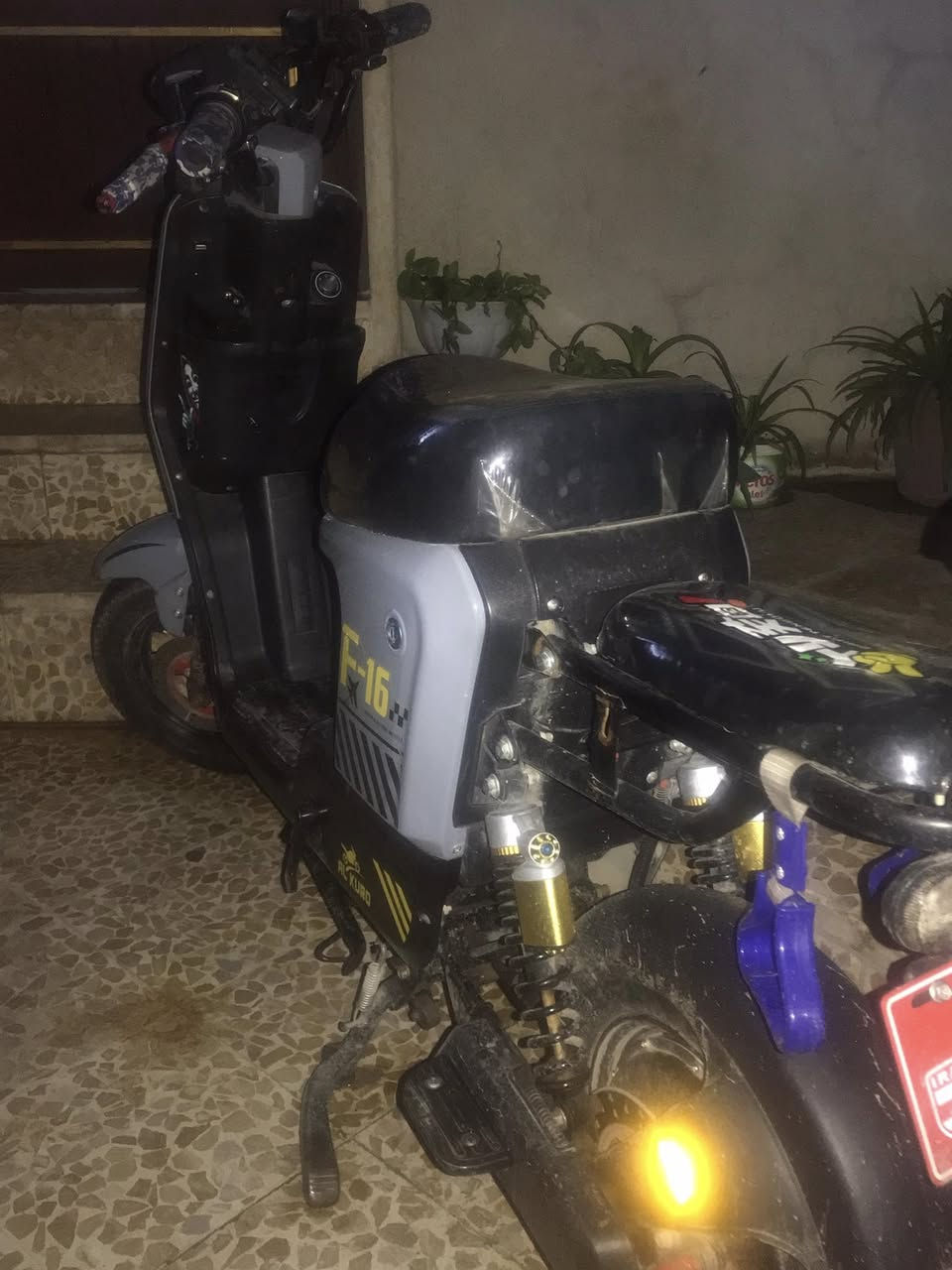 اسلام عليكم اخوان عندي ما طور شحن ما طور حيل نضيف ملف ٢٠٠٠ ماطور نوعيتو F16 ماطور طياره وسعر ٤٧٥ وبي ماجال مكاني موصل حي الميثاق *********** اسياء
