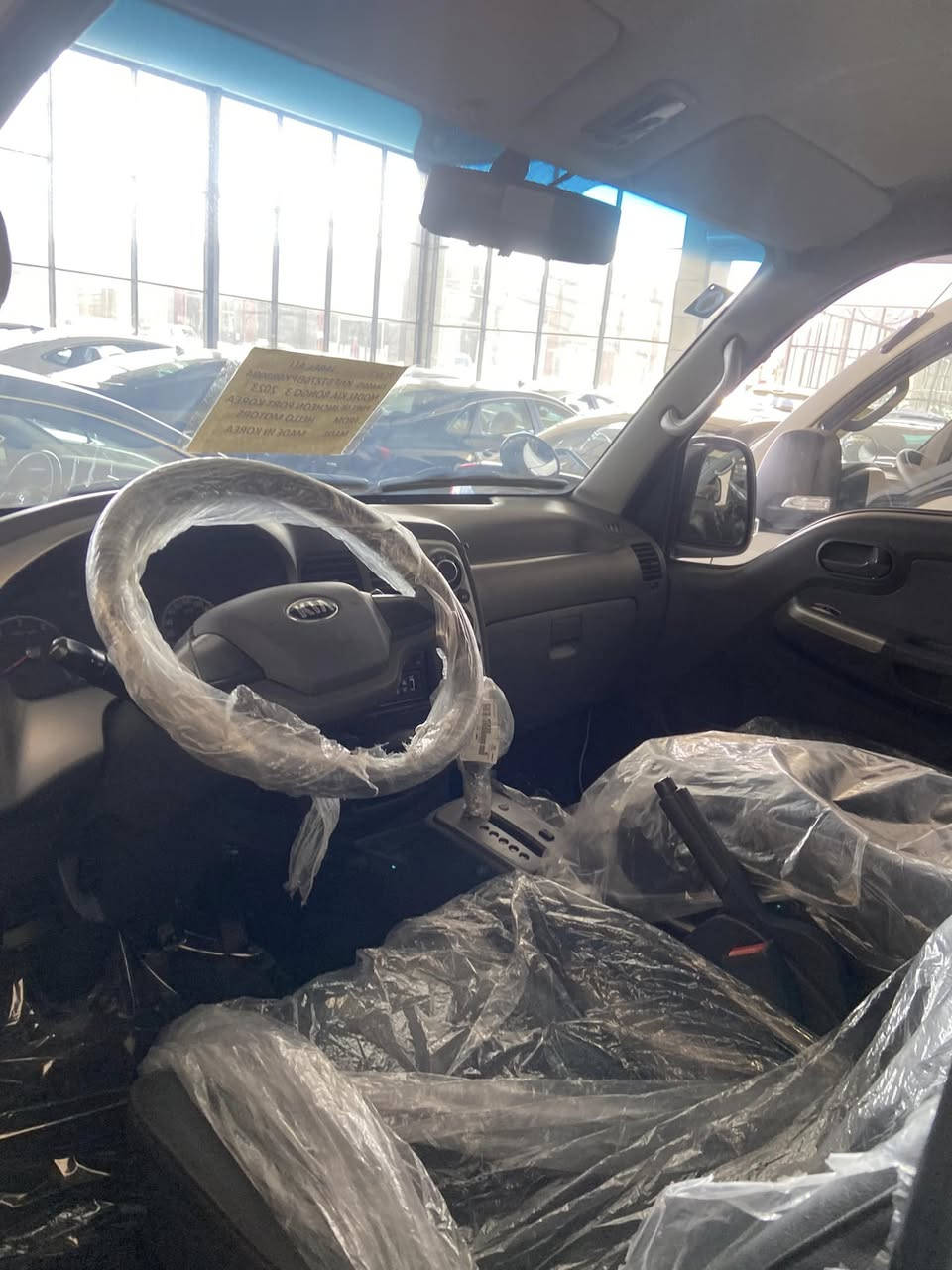 كيا براد مسكر 
كوري اصلي 
محدث 2023 
رقم بغداد 
كير اوتماتيك 
حلقتين  
تجميد 
السعر 215 
شامل الرقم 
العنوان / بغداد / البياع 
***********
