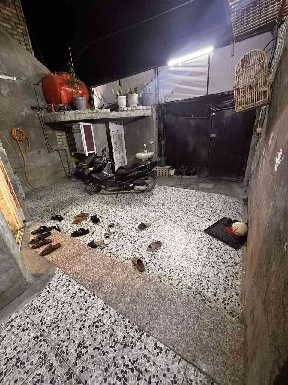 سلام عليكم بيت البيع ١٥٠مدر نزال ٢٥واجهيه ٦ ام كبر وغزلان بم كتاب ول عتره ***********
