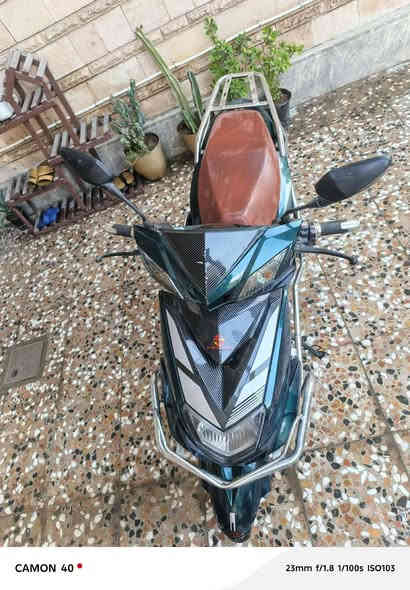 درع على كل الدراجة
جديدة اخت الزيرو واستخدام كلش قليل
كاربون فايبر على للدراجة انارة زنون 
بريك الامامي دسك 
تقطع بالشحنة الوحدة ٥٠ كيلو
بطارية ٦ باتري ٢٠ امبير ملف ١٥٠٠
سرعتها ٩٠ 
سماعات بلوتوث - بصمتين وياهة - تشغيل عن بعد
شاشة في حال صار بيهة عطل يبين يمك 
بيها نضام الرجوع الى الخلف 
الشراي يتصل على الرقم ***********
مكاني بغداد السيدية
