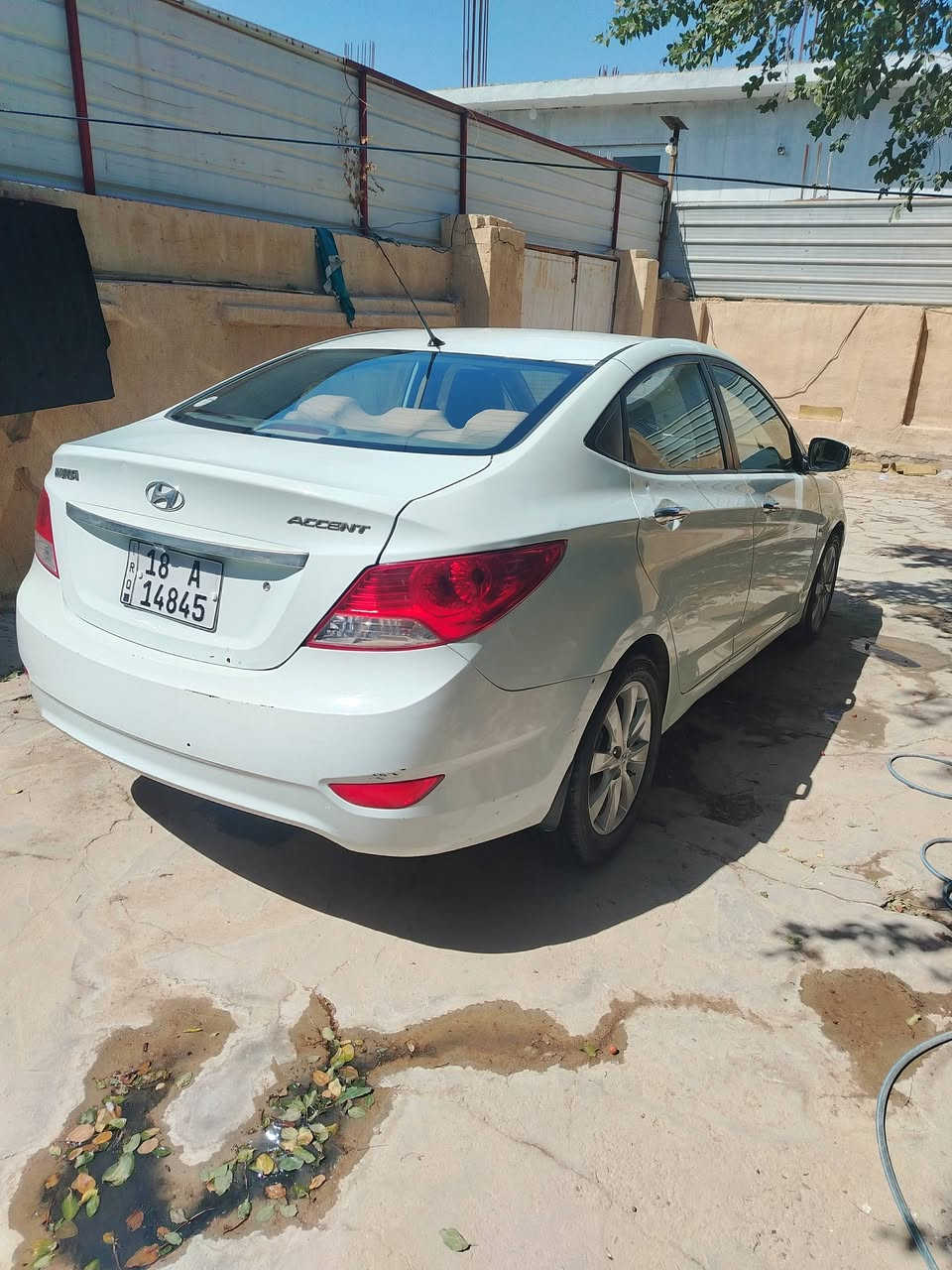 اكسنت مديل 2013
بيه صدعات وبارد اباب الصدر
المحرك 1/6
السعر 98 $
***********
