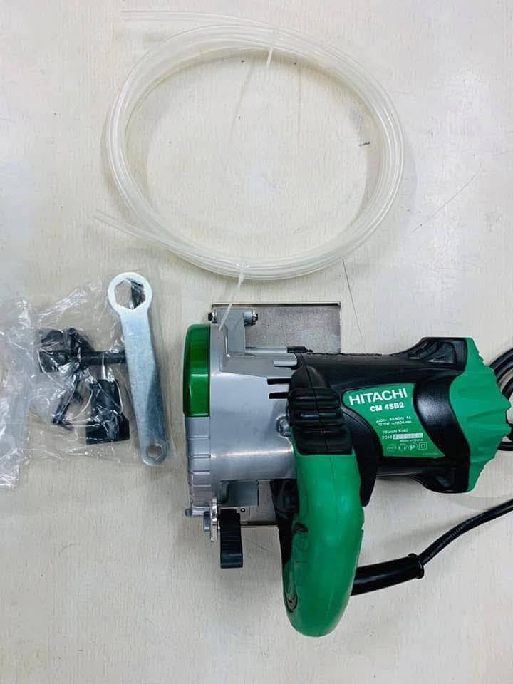 قاطعة مرمر و سراميك و بورسليم هيتاشي 110 ملم لكن ممكن تخلي قرص 115 ملم  1320 واط 11500 دورة بالدقيقة جديد غير مستخدم نهائيا بالكارتونة (سعر 165 الف مع التوصيل) للتواصل ***********
