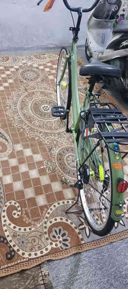 سلام عليكم الباسكل للبيع فول نضافه غراضه موجده كلهن السعر 150 وبي مجال ***********
