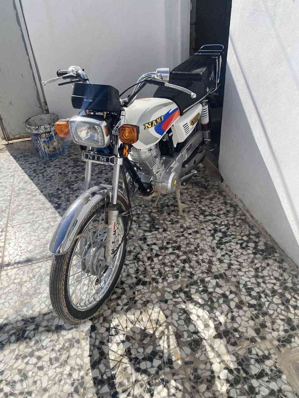 سلام عليكم اربعه كير جديده صارله شهرين طالع من وكيل وكيله العارضي دراجه اصولي اوراق كامله ماشيه ٩٠٠كيلو متر 
سعر مليون ١٥٠ وبيه مجال قليل مكاني نجف ***********
