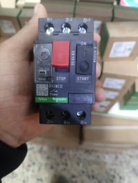 وبركاته  يوجد لدينا ستارتر حراري شنايدر فرنسي جديد  يوجد لدينا خدمه تو...