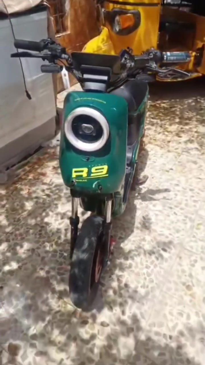 البيع سعر 250وبيه مجال حك الجيه ***********شغاله كلشي مابيهه
