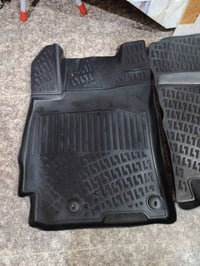 ارضيات روزلاين و فرشه صندوق خلفي لكيا سيراتو موديل ٢٤ و ٢٥ ٠٧٧٠٥٦٠٠١٦٠...