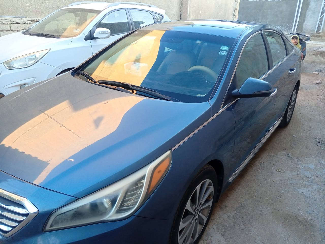 السلام عليكم سوناته موديل 17 فول مواصفات أمريكي بيه جامرلوخ الوره مصلح وتبدل باب الوره بس سياره بسمي وكاله أو تحويل رقم تلفون ***********
