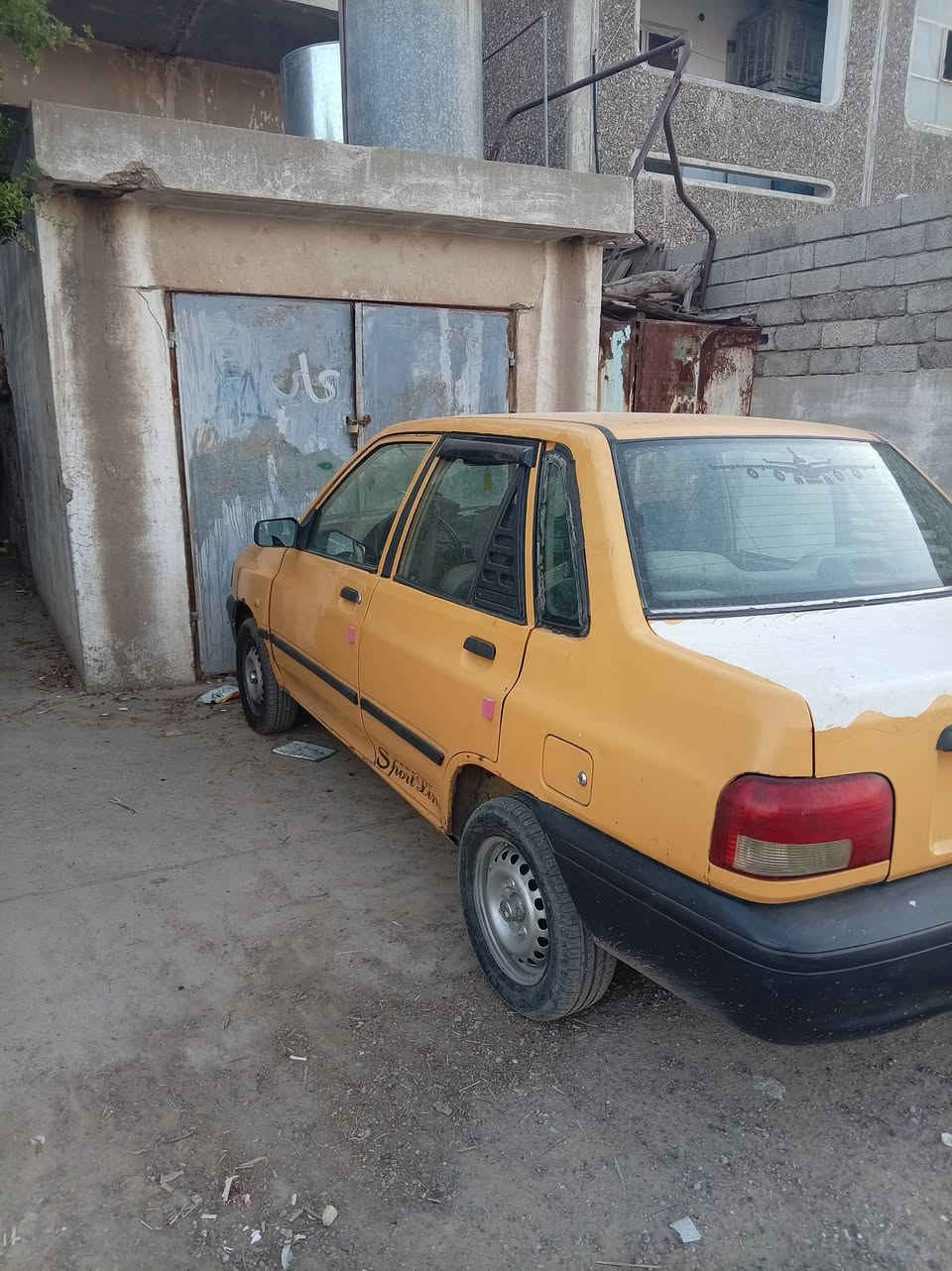 السلام وعليكم  سايبا ٢٠١١ رقم بغداد مشروع وطني شرط التحويل كوبون بانزين بيها منضوما تبريد بيها مكينا بدايا تبخير هيئا عليها ٣٠٠ عل مشتري غرامات صفر مكان السياره موصل السعر ١٥ وبيها مجال شي قليل الرقم ***********
