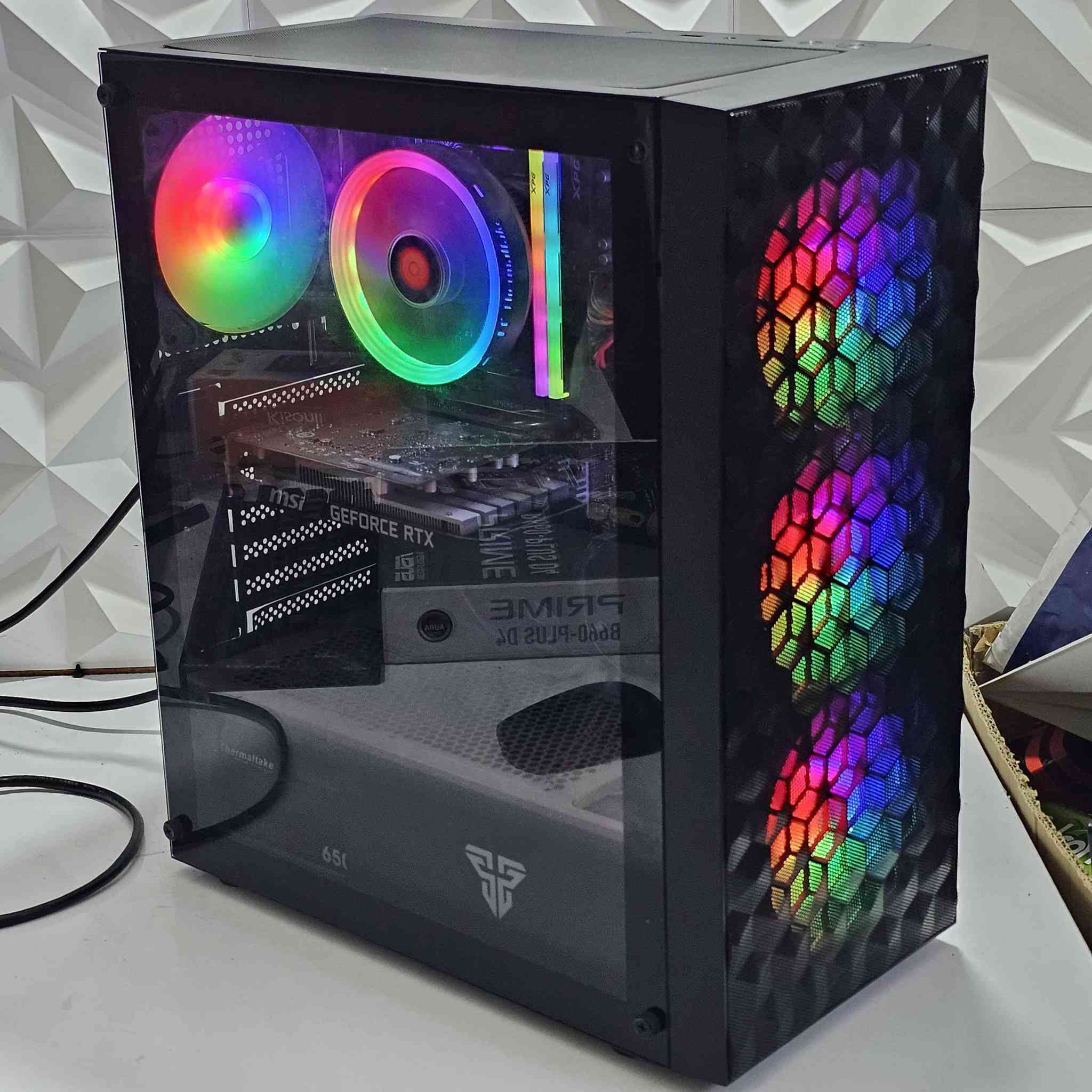 السلام عليكم
تجميعة مستخدمة للبيع مع الملحقات كيس+شاشة+ UBS + كيبورد وماوس

*استعمال 3 اشهر ونص 

RTX 3060 12gb Gigabyt 

RX 5500 

m.2 500gb X-ray + 500 ssd

Ram 2*8 RGB 3200

B450M msi pro

psu 650w thermaltake smart

 cpu cooler thermaltake

-------------------------

الشاشة من شركة ELSA 

185HZ FHD

Fast IPS 0.5

كلشي نظيف بيها.

------------------------

السعر مليون و 200

للتواصل ***********
الموقع / بغداد الدورة

متواجد واتس وماسنجر
