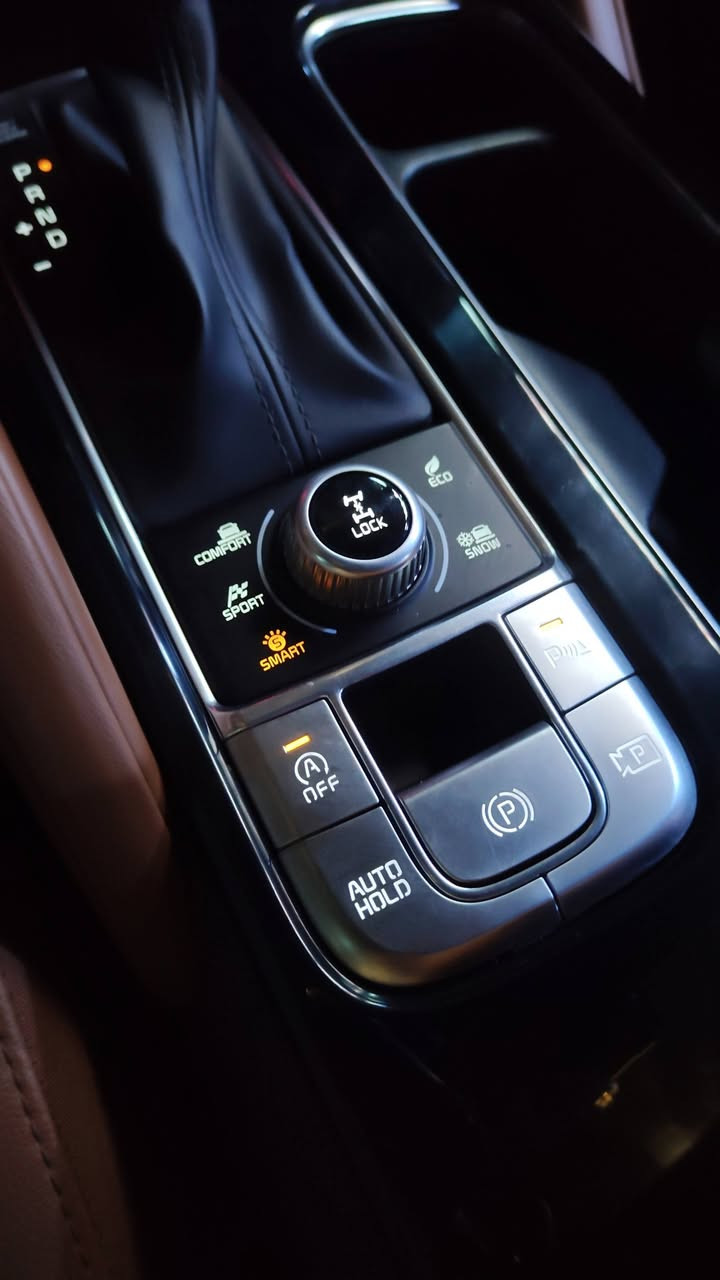 سلام عليكم
‎كيا تيلورايد برستيج / اكس لاين (2024)🤍🔥
الفئة: PRESTIGE X-LINE

🚘 فول مواصفات 1/1 (أعلى فئة)

👈بدون حادث تقرير مياه فيضان بدون اي خلل

🤏حادث لايوجد كفاله 

🏁عداد المسافه 42 الف كيلو متر 

✨ فتحتين سقف 

🪞 مرايا شفط🔁 مرايا إشارات

🔥❄️ كشنات أمامية تدفئة وتبر

👑 كشنات منفصلة VIP

🚀 تشغيل عن بعد

📡 رادار أمامي

📡 رادار جانبي

💡 لايتات LED زنون

🌤️ لايتات نهارية LED

📟 حساسات أمامية وخلفية

🎛️ هزاز ستيرن

💆‍♂️ مساج كشن السايق

🌈 إضاءة داخلية ليزرية

🎥 كاميرات 360 درجة

👁️‍🗨️ نظام النقطة العمياء

🛣️ تحذير مغادرة المسار

🧠 مثبت سرعة متكيف

🛑 مانع تصادم

🧳 باب خلفي كهرباء

💺 ميموري كشنات

🔊 نظام صوتي فاخر

⭐ (باقي المواصفات لو اضل اكتب ميخلصن 

📄 الرقم: بغداد دولي الجديد

مكان تواجد السيارة: ذي قار 

رقم الهاتف / ‭٠***********

السعر 330 قفل
