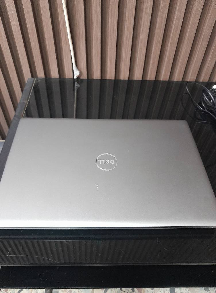 لابتوب dell workstation 
المعالج core i7 الجيل 11
رام 16 gb
كارت الشاشة nvidia RTX A2000
الهارد 256 M2 gb
للأستفسار ***********  بغداد الجديده . بغداد, العراق
