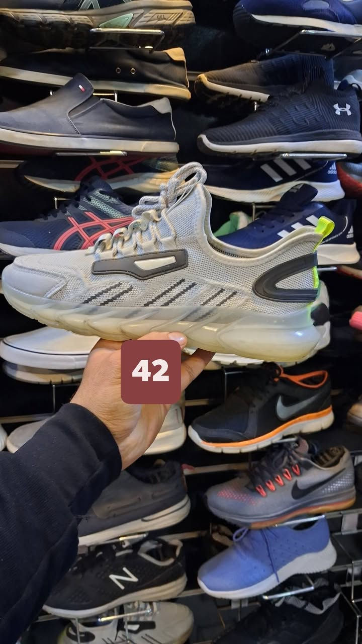 السلام عليكم
احذية باله اصليات
سعر 25 الف
مكاني بغداد شارع حيفا 
نزله ملعب نادي الزوراء مقابيل معمل ثلج
يوجد توصيل للكل ***********
