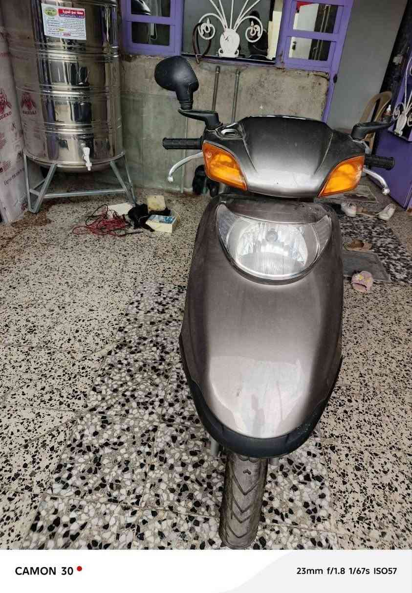 سلام عليكم دراجه سبيسي للبيع السعر 400 وبيهه مجال بسيط العطل بل مكينه دير وما تاخذ 
للستفسار الاتصال عل رقم ***********
